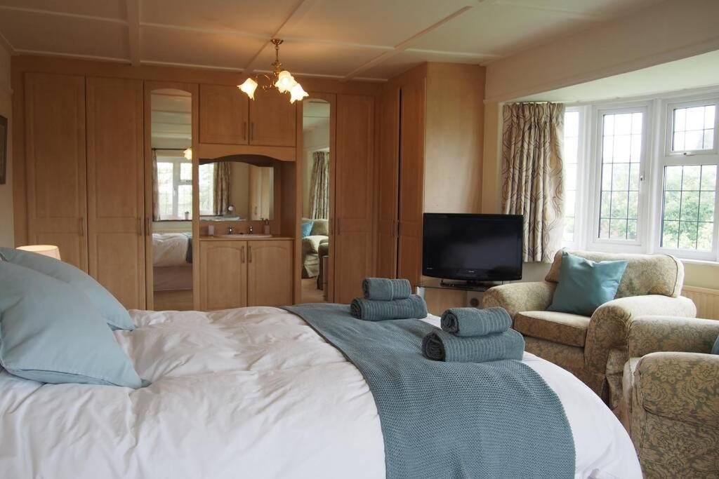 Hectors House Comfortable 4 Bed House In Mature Gardens イェルバートン エクステリア 写真